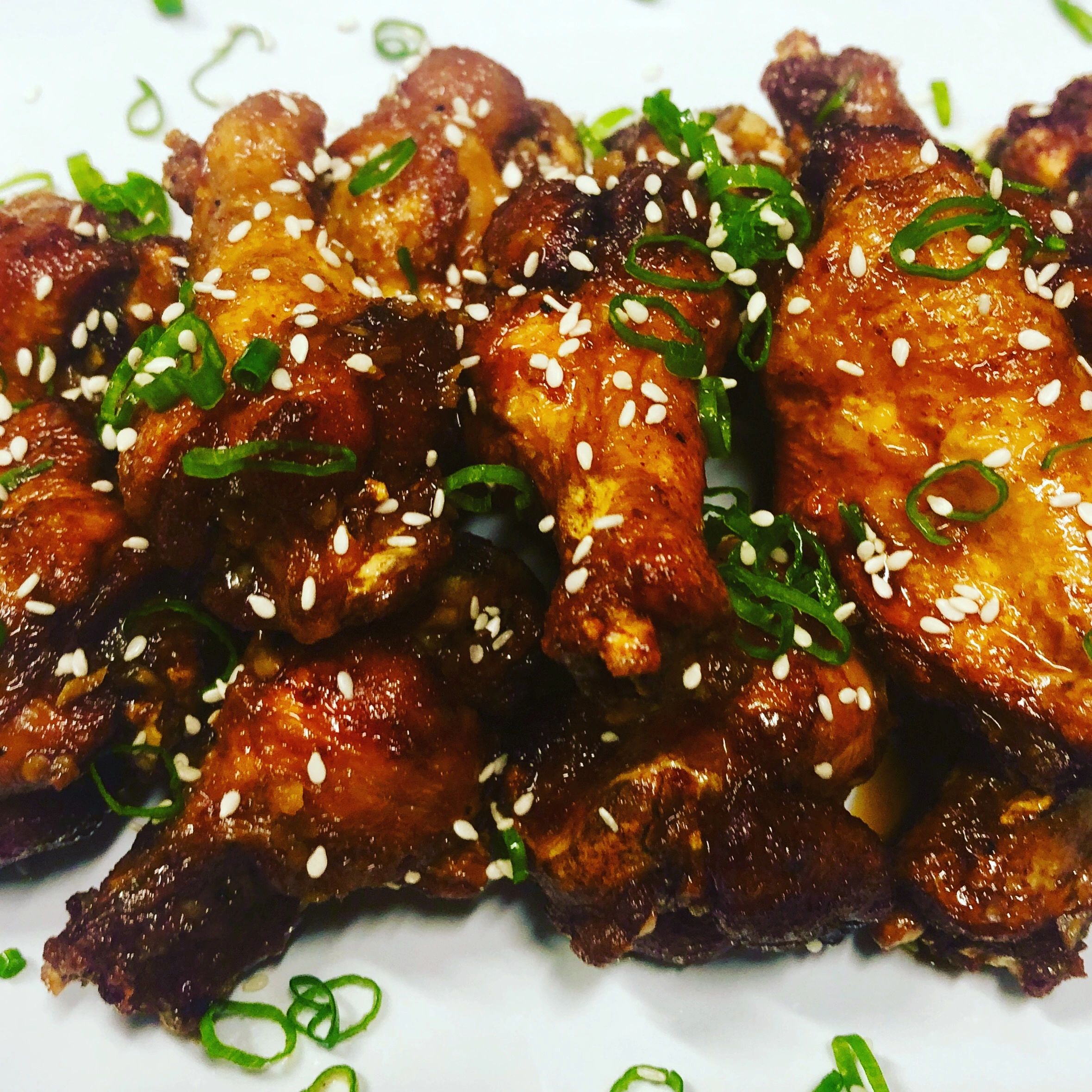 Glazed chicken wings